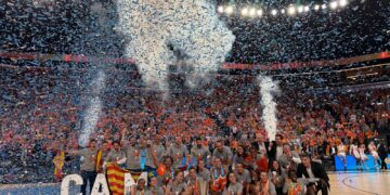 El Valencia Basket hace historia y conquista su cuarta Liga consecutiva en un final épico en el Roig Arena
