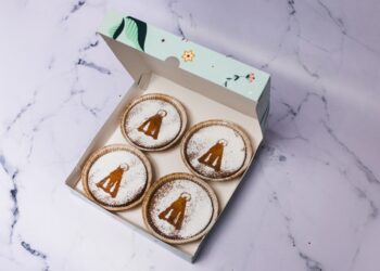 Les Geperudetes vuelven a los hornos de Valencia por la Virgen de los Desamparados