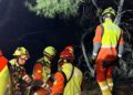 Rescate nocturno en Bétera: Bomberos salvan a un motorista tras caer por un barranco de 20 metros