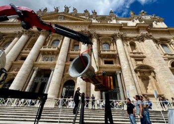 El Papa Francisco bendecirá en el Vaticano la nueva campana mayor de San Nicolás de Valéncia