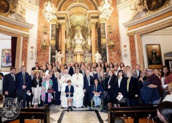 Una fe con más de 600 años de historia: La Archicofradía de los Desamparados celebra su fiesta mayor e impone sus medallas