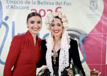 María Pastor González, elegida Bellea del Foc d’Alacant 2026