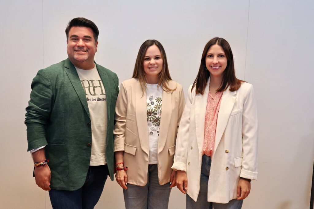 Santiago Ballester presenta la nueva Junta Directiva de Junta Central Fallera para el ejercicio 2026 2027 7 Mediana