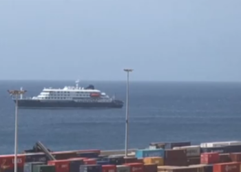 Una valenciana, a bordo del crucero afectado por hantavirus rumbo a Canarias