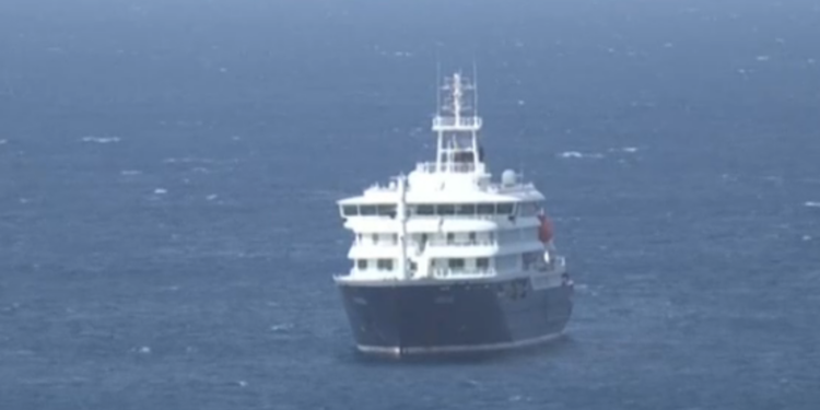 El Gobierno descarta llevar a Canarias el crucero del hantavirus y apuesta por evacuar a los enfermos