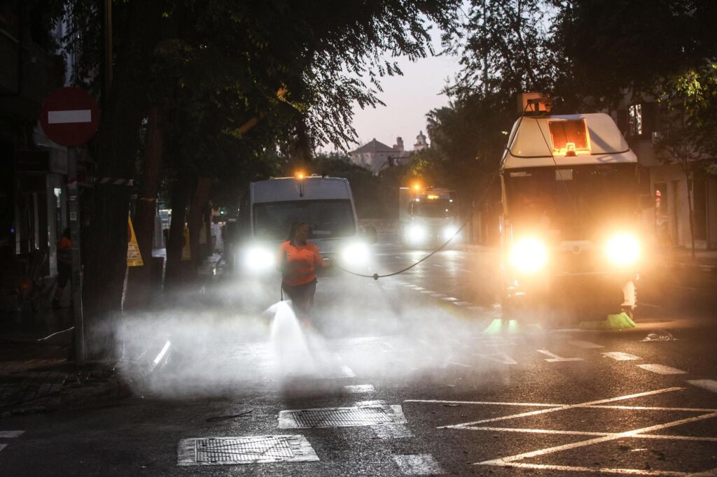 Valencia activa el Plan Intensivo de Limpieza de Verano con actuaciones especiales cada sábado 3 Valencia activa un plan intensivo de limpieza 2