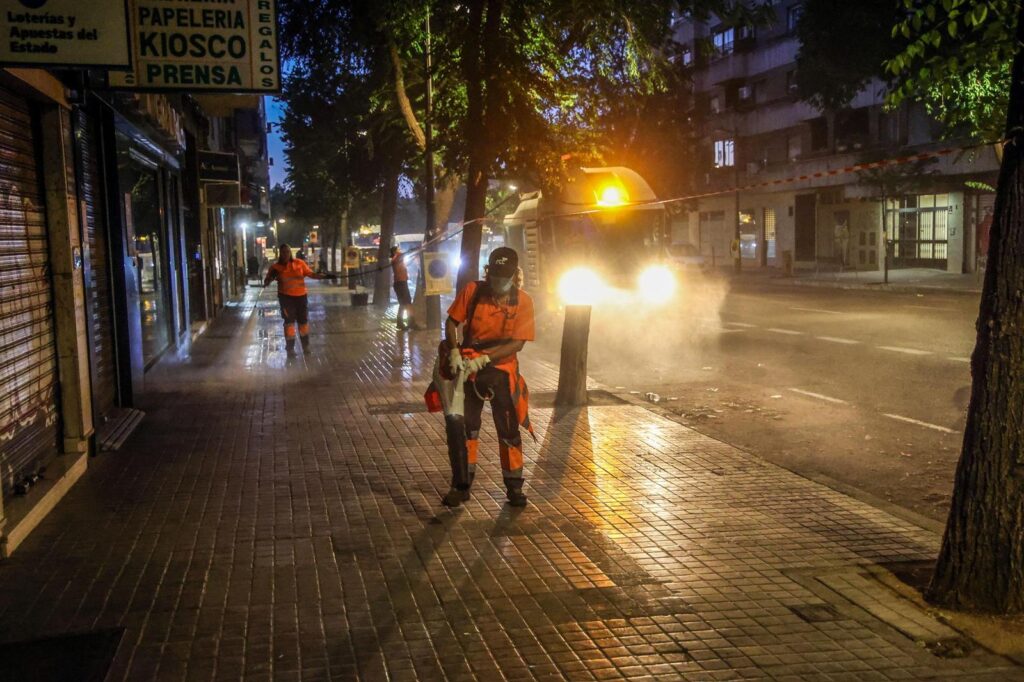 Valencia activa el Plan Intensivo de Limpieza de Verano con actuaciones especiales cada sábado 5 Valencia activa un plan intensivo de limpieza 4