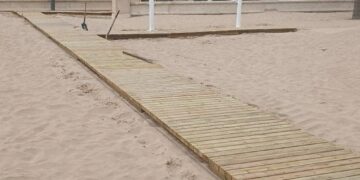Valencia instala nuevas pasarelas y refuerza los servicios en sus playas para el verano 2026 2