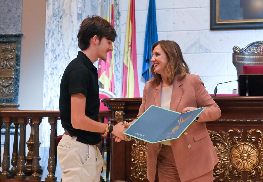Valencia premia a sus grandes referentes deportivos y anuncia una inversion record de 383 millones para 2026 3