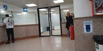 Jefatura de Tráfico de Valencia: “ha vuelto a caer el sistema” y colapsa la atención