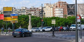 Valencia elimina el ámbar intermitente en cruces peligrosos para reducir accidentes