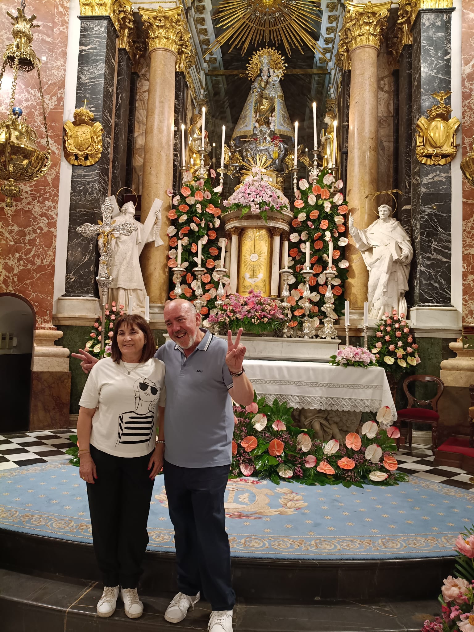 La Basílica de Valéncia se convierte en un jardín por la Fiesta del Florista 2026 16 WhatsApp Image 2026 05 14 at 09.47.48