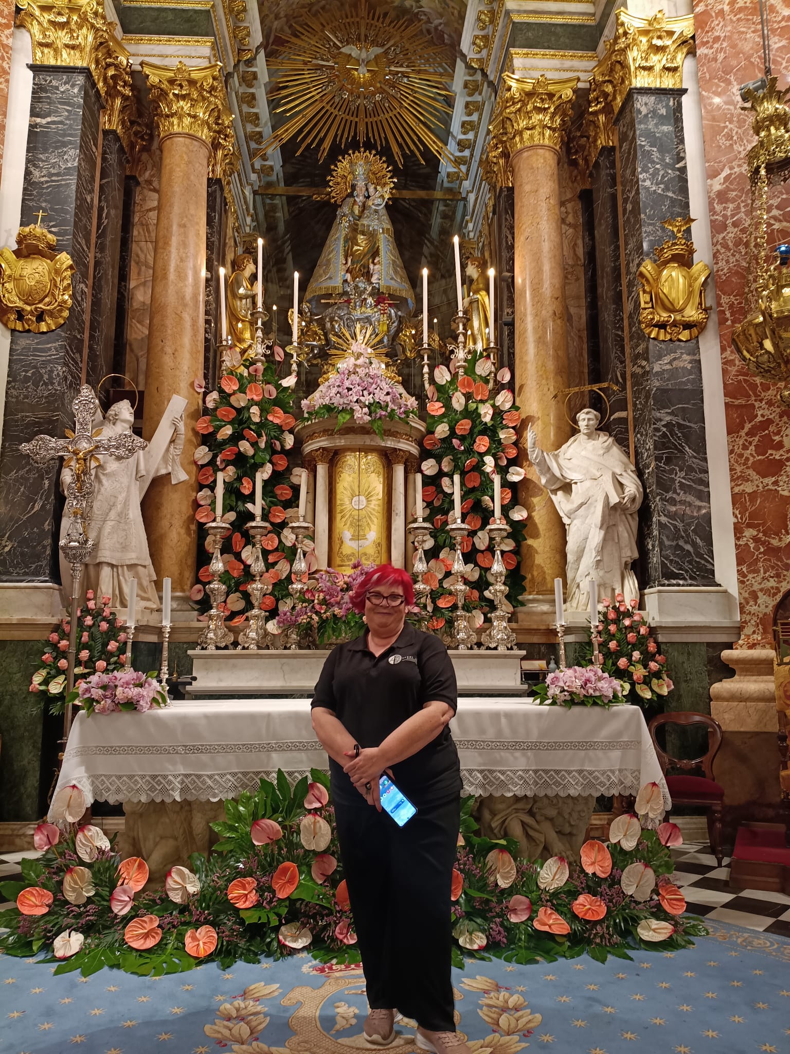 La Basílica de Valéncia se convierte en un jardín por la Fiesta del Florista 2026 14 WhatsApp Image 2026 05 14 at 09.47.481
