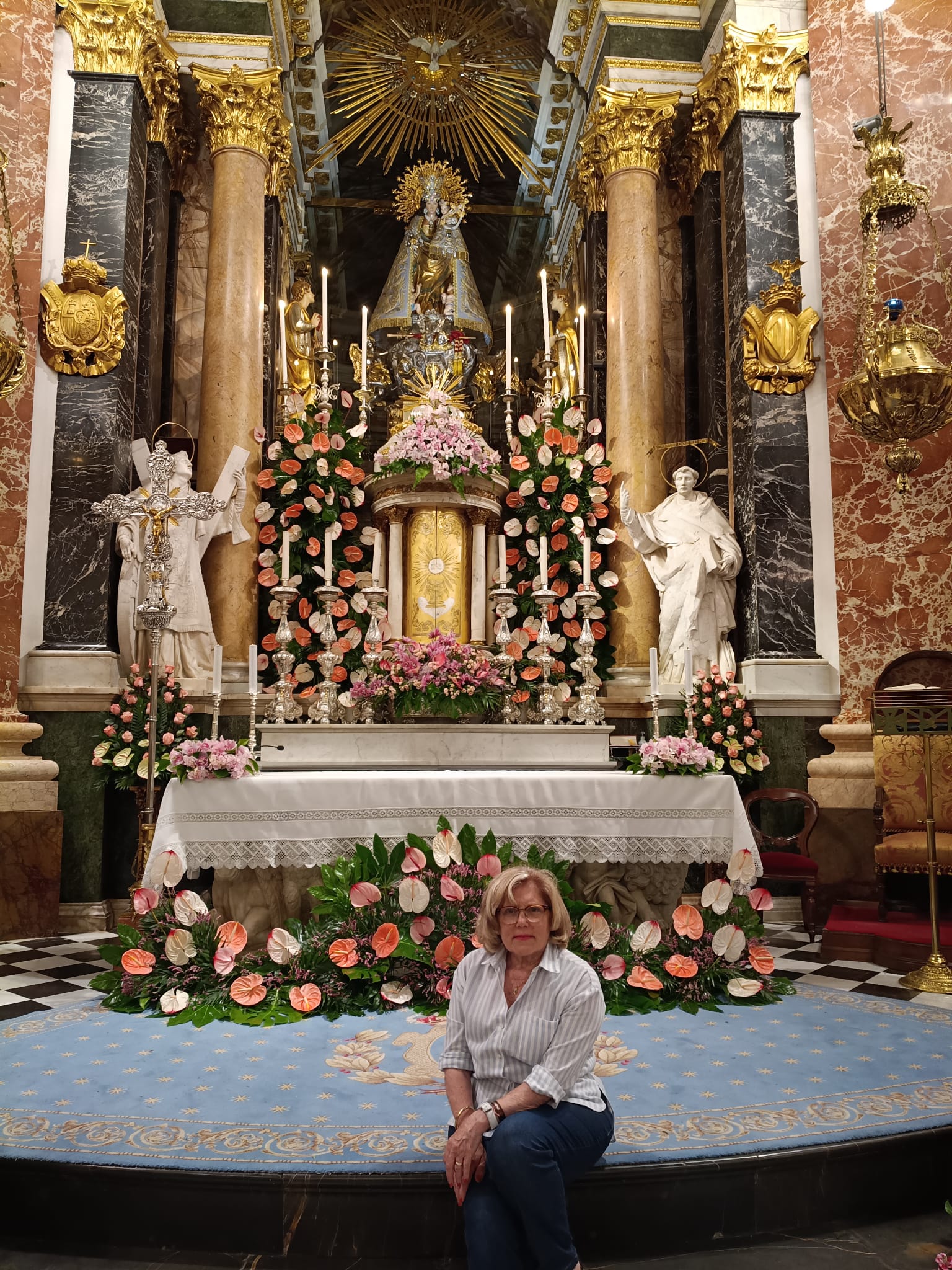 La Basílica de Valéncia se convierte en un jardín por la Fiesta del Florista 2026 12 WhatsApp Image 2026 05 14 at 09.47.482