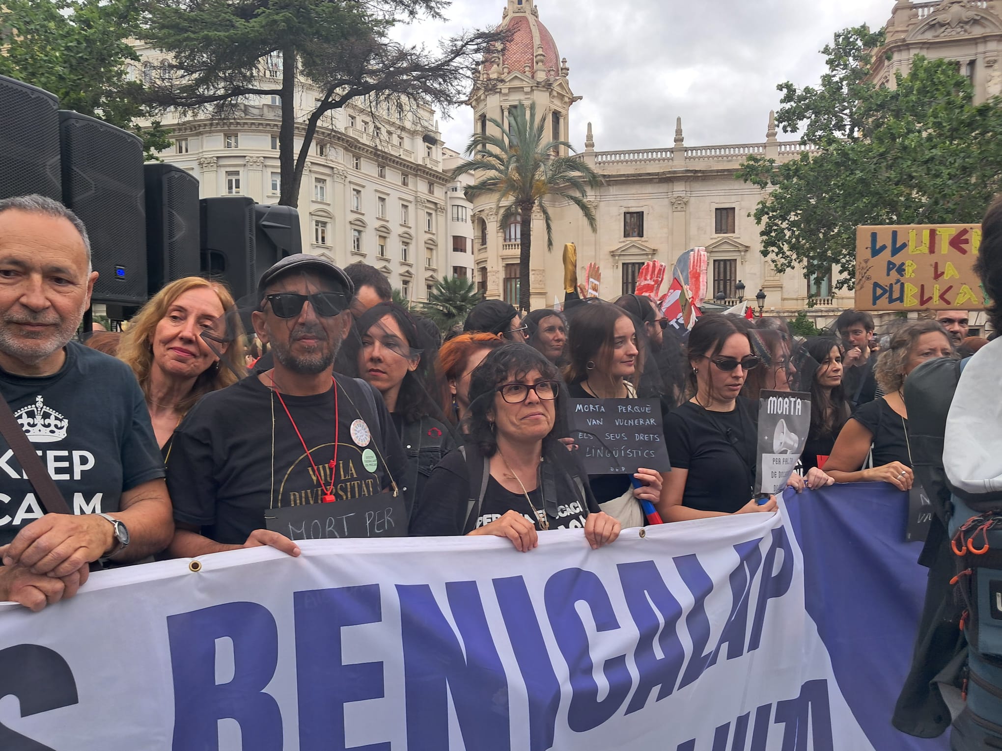 Marea Humana en Valencia: La Educación Pública Desborda la Capital en una manifestación desbordada 3 WhatsApp Image 2026 05 16 at 18.19.302