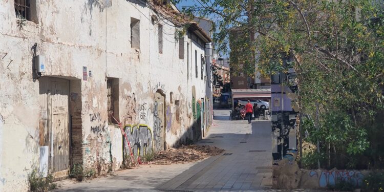 Patraix reivindica urgentemente la actuación de mejoras en el casco histórico