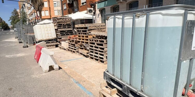 Las obras de Gaspar Aguilar desesperan a los vecinos de Patraix y Favara ante su «casi paralización» 1 Las obras de Gaspar Aguilar desesperan a los vecinos de Patraix y Favara ante su «casi paralización»
