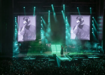 Galván Real hace historia en Valencia con el concierto más multitudinario y emotivo de su carrera