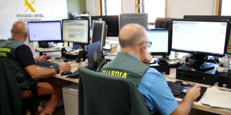 Desarticulada una red de ciberestafas con detenciones en Valencia y Alicante tras fraudes a víctimas de Cantabria 1 d78d6d36 7566 4cb5 b727 7306da50d008 16 9 aspect ratio 1600w 1008546