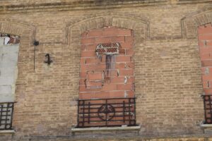 Una denuncia ciudadana ante Hacienda busca rescatar del "limbo legal" la antigua estaci&oacute;n de FEVE de Nazaret