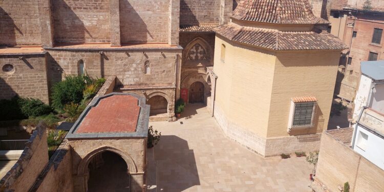 El Síndic de Greuges expone públicamente a la Conselleria de Cultura por incumplir la gratuidad en los monumentos (BIC) y calificar sus compromisos oficiales de "meros deseos"