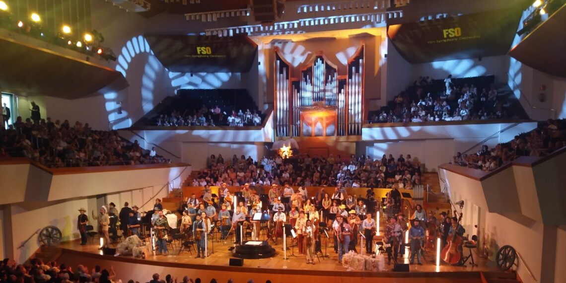 Wanted: duelo de pistolas y violines en el Palau de la Música