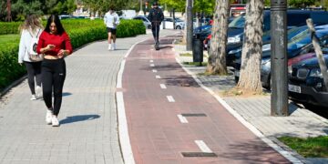 El Ajuntament bajará 450m de carril bici a la calzada en Penyaroja y eliminará 50 plazas de aparcamiento