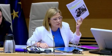 Bernabé carga contra la Generalitat en la comisión de investigación de la dana: “Todo se hizo mal porque todo se hizo tarde”