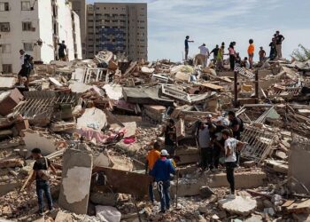 Exteriores confirma cinco españoles fallecidos y 119 desaparecidos tras los terremotos en Venezuela