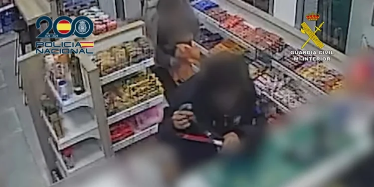 Ingresa en prisión un hombre por atracar con un arma blanca una gasolinera en Monforte del Cid 1 Ingresa en prisión un hombre por atracar con un arma blanca una gasolinera en Monforte del Cid