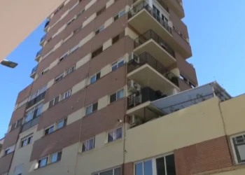 Momentos de tensión en Castellón: detenido un joven tras apuntar con una escopeta desde un balcón 15 349cadb3 3ad8 4553 bfb9 2a93d8d0b05e 16 9 aspect ratio 1600w 0