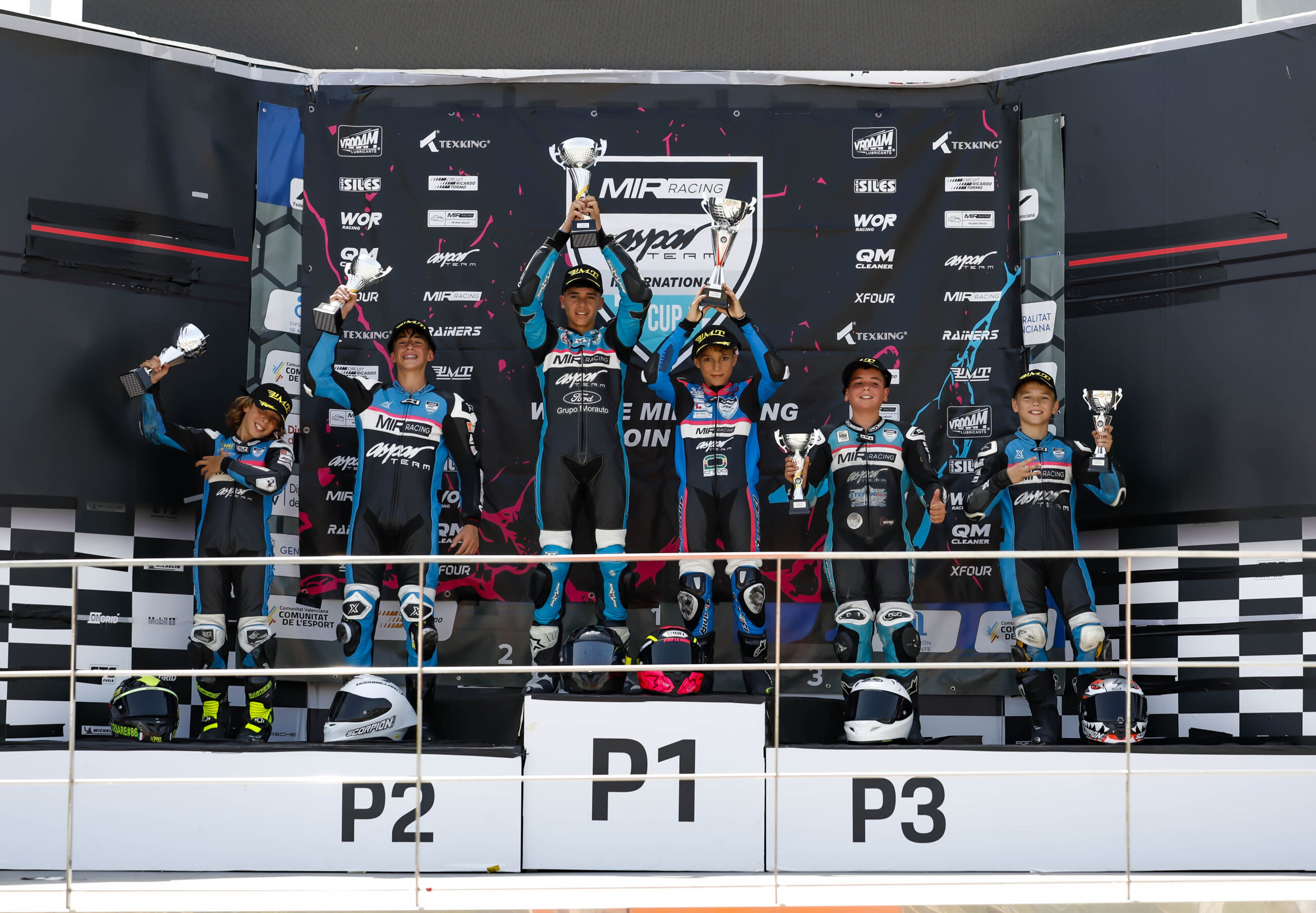 Darío Ruiz exhibe su ley en Cheste y revoluciona la MIR Racing Aspar Cup 2 5211321f 0c5d d57c c89e f8dfb0b15d48 scaled