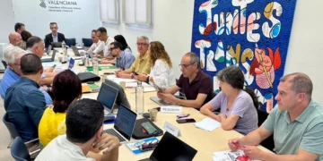 Educación y los sindicatos de la concertada pactan implantar la jubilación parcial del profesorado en la Comunitat Valenciana