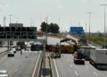 Caos en dos grandes autovías valencianas: un tráiler cruzado y un camión volcado provocan kilómetros de retenciones 10 Caos en dos grandes autovías valencianas: un tráiler cruzado y un camión volcado provocan kilómetros de retenciones