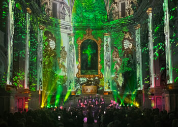 La Misión, un viaje espiritual a través de la música y la luz