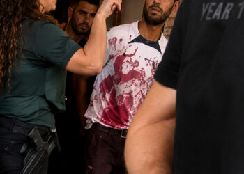 Un hombre resulta herido grave tras un apuñalamiento en un bar de Cheste y el presunto agresor acaba detenido 16 Un hombre resulta herido grave tras un apuñalamiento en un bar de Cheste y el presunto agresor acaba detenido