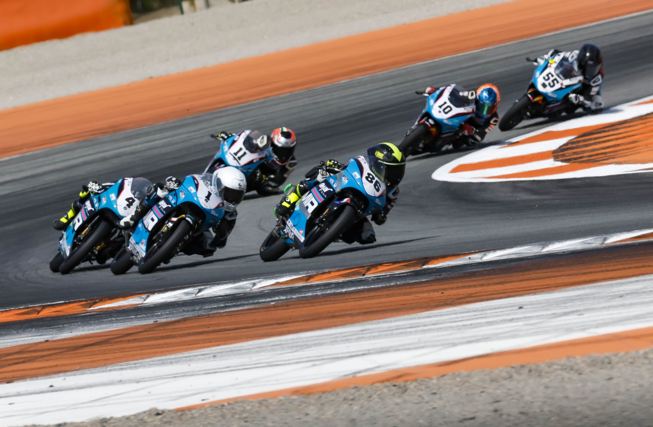 Darío Ruiz exhibe su ley en Cheste y revoluciona la MIR Racing Aspar Cup 3 9c75825b 0fe7 f987 004d 515874d1c154 scaled