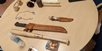 Nuevos detalles del plan para la matanza frustrada en el instituto de Foyos: el menor pidió aprender a afilar cuchillos y quería un arma de fuego