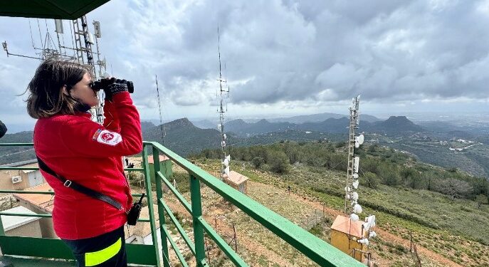 La Generalitat Valenciana despliega 1.700 efectivos contra los incendios forestales 1 La Generalitat Valenciana despliega 1.700 efectivos contra los incendios forestales