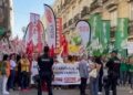 La enseñanza concertada exige el fin de la "discriminación" laboral ante les Corts en su tercera jornada de huelga 10 La enseñanza concertada exige el fin de la "discriminación" laboral ante les Corts en su tercera jornada de huelga