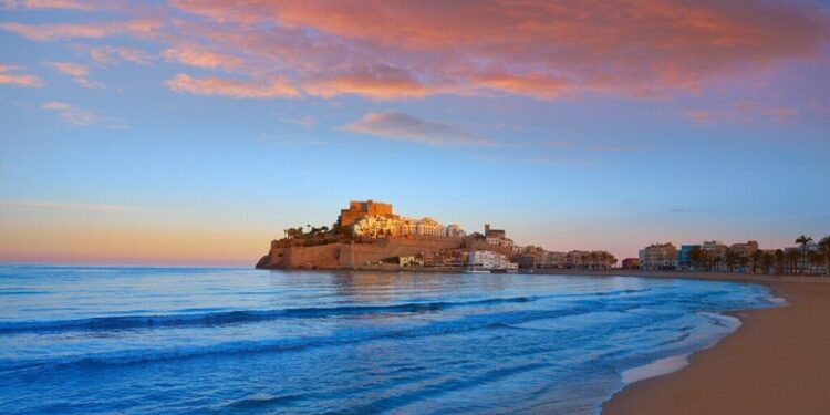 Muere un hombre tras ser rescatado del mar en una playa de Peñíscola 1 Castillo de Peniscola Espana 2