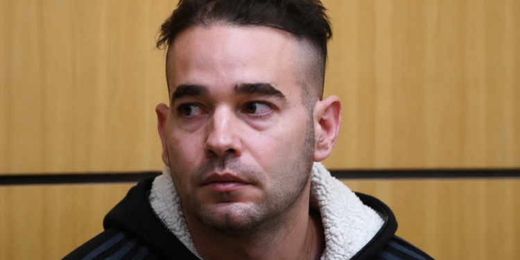 La Fiscalía solicita 36 años más de prisión para 'El Tuvi' por el asesinato de una mujer embarazada en Xàtiva 1 La Fiscalía solicita 36 años más de prisión para ‘El Tuvi’ por el asesinato de una mujer embarazada en Xàtiva
