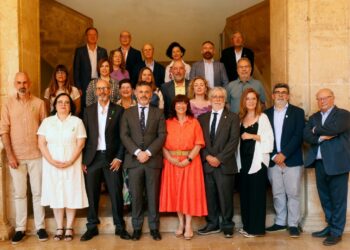 Lo Rat Penat: “La renovació de la AVL perpetua el seu caràcter polític i la seua sumissió al pancatalanisme”