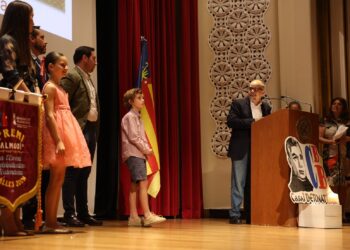 El Ateneo Mercantil de Valencia corona el talento y la sátira en la XIII edición de los Premios Casal Bernat i Baldoví