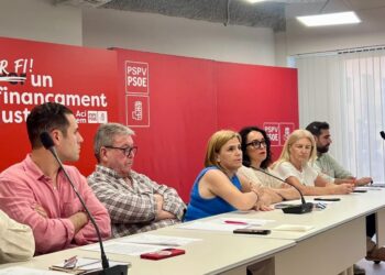 Tensión política con las cargas policiales contra profesores en Valencia que ha escalado a nivel nacional