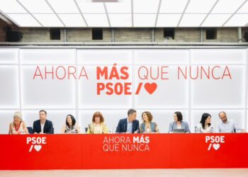 El gobierno contraataca con la máquina del fango: "Todo es una conspiración de jueces, fiscales, periodistas y policías contra Sánchez"