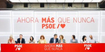 El gobierno contraataca con la máquina del fango: "Todo es una conspiración de jueces, fiscales, periodistas y policías contra Sánchez"