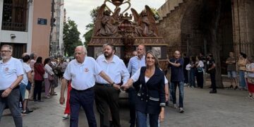 Primera noche del Corpus con traslado de actos y modificación de itinerarios