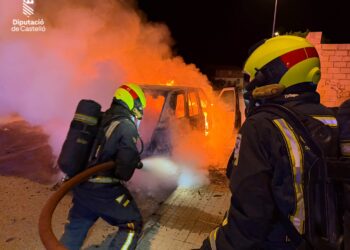 La Plana Baixa registra una madrugada de incidentes con dos vehículos calcinados en Nules y Almassora