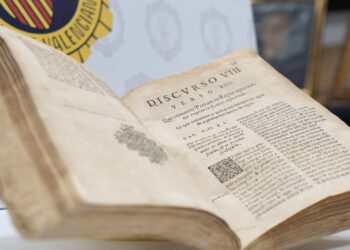 La Policía de la Generalitat Valenciana recupera un libro del sg. XVII sustraído de un Convento en Vic